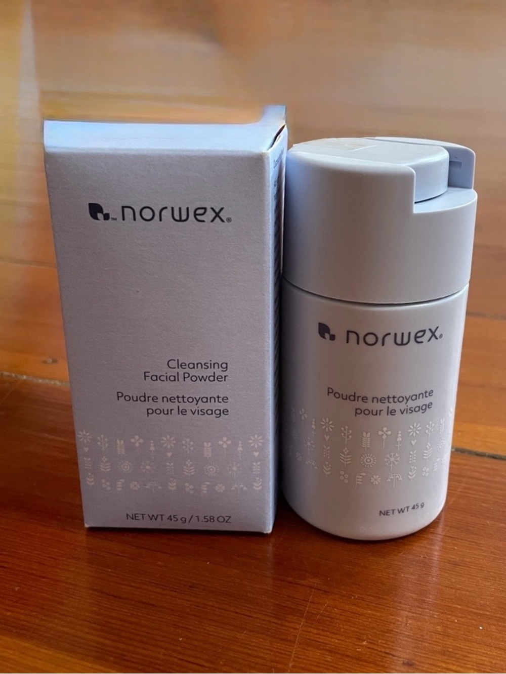 NIB Norwex Cleansing Facial Powder 1.58 oz EWG Verified USDA Certified NEW 💚🎀